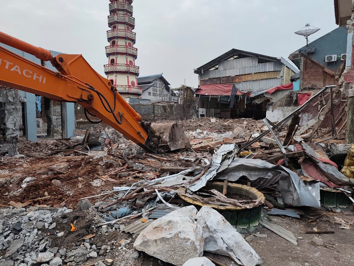 Proses Pembongkaran